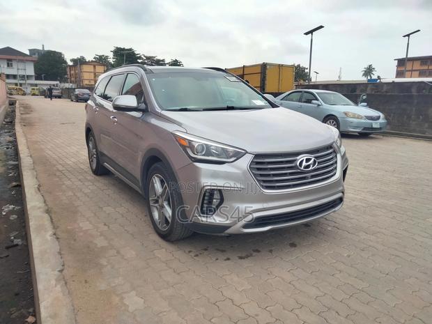Hyundai Santa Fe 2017 Silver
