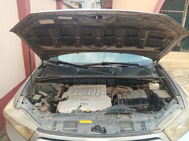 Toyota Highlander 2013 Silver