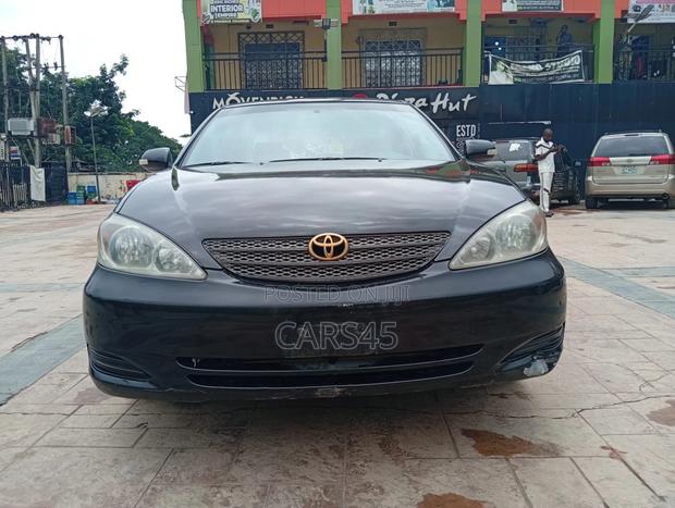 Toyota Camry 2002 Black