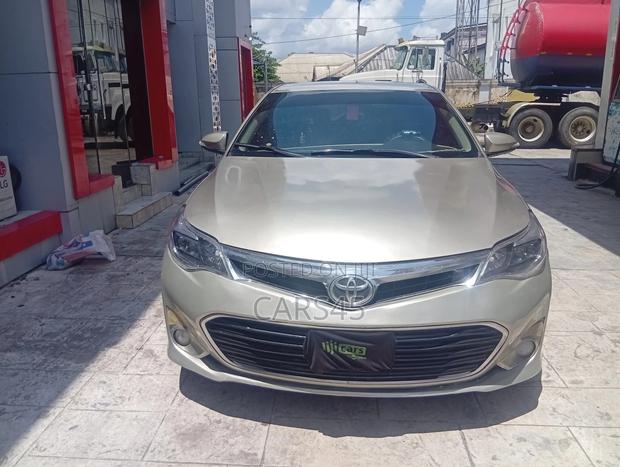 Toyota Avalon 2014 Gold