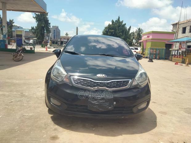 Kia Pride 2013 Black