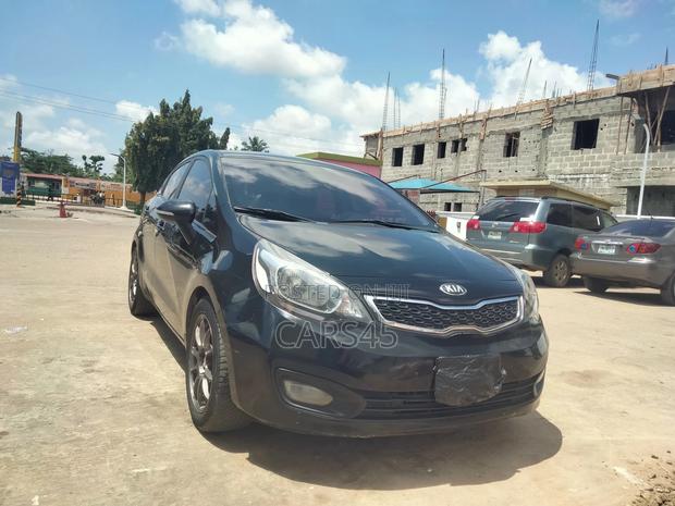 Kia Pride 2013 Black