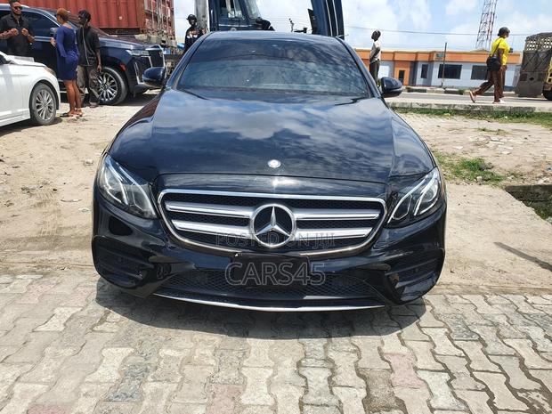 Mercedes-Benz E300 2017 Black
