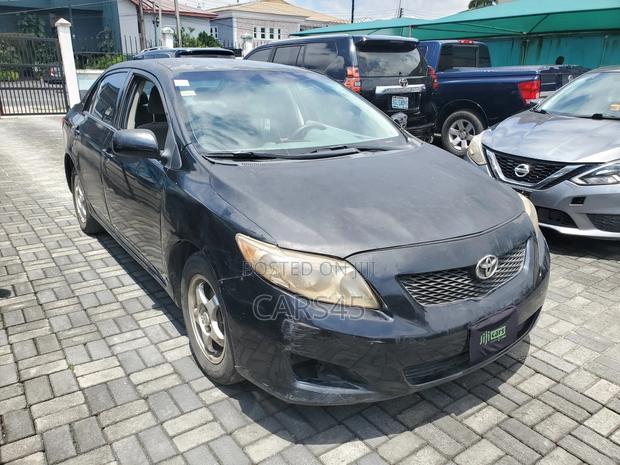 Toyota Corolla 2009 Black
