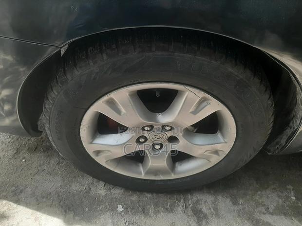 Toyota Matrix 2004 Gray