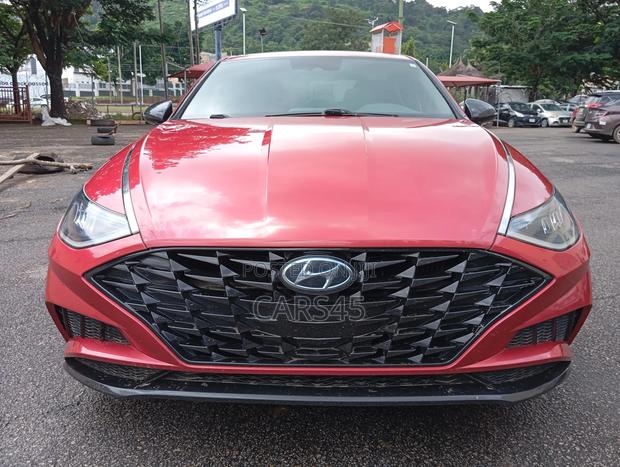 Hyundai Sonata 2021 Red