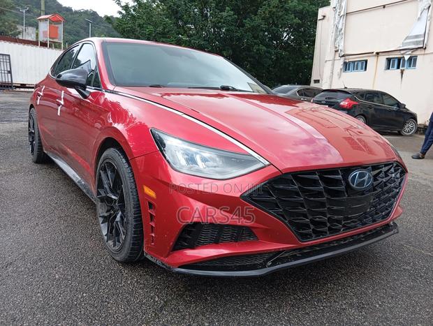 Hyundai Sonata 2021 Red