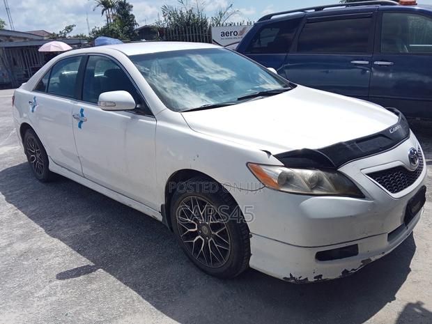 Toyota Camry SE 4dr Sedan (2.4L 4cyl 5A) 2007 White