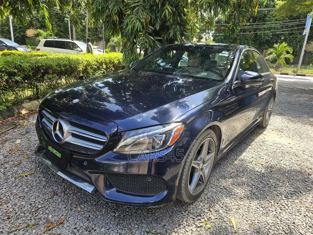 Mercedes-Benz C300 2016 Blue