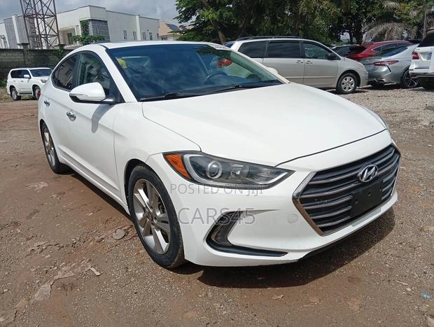 Hyundai Elantra 2017 White