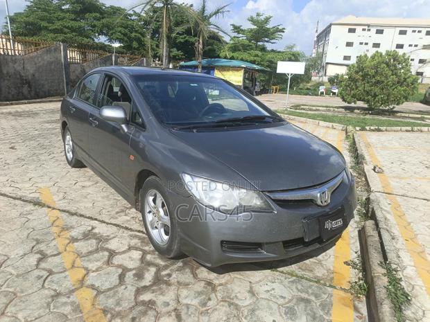 Honda Civic 2006 Gray