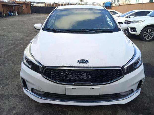 Kia K3 Base 2018 White