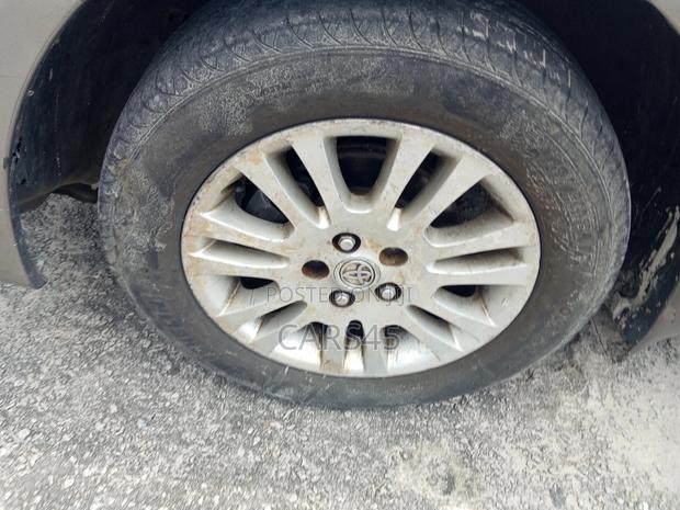 Toyota Sienna LE AWD 2005 Gray