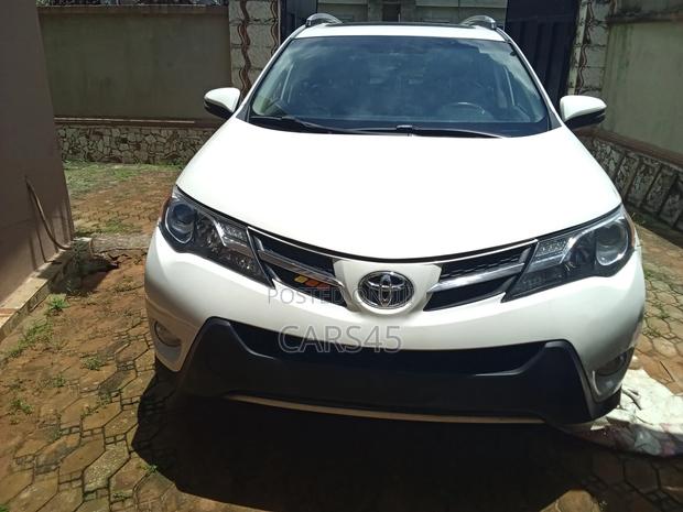 Toyota RAV4 2015 White
