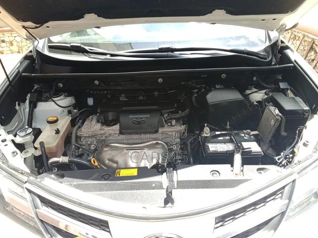 Toyota RAV4 2015 White