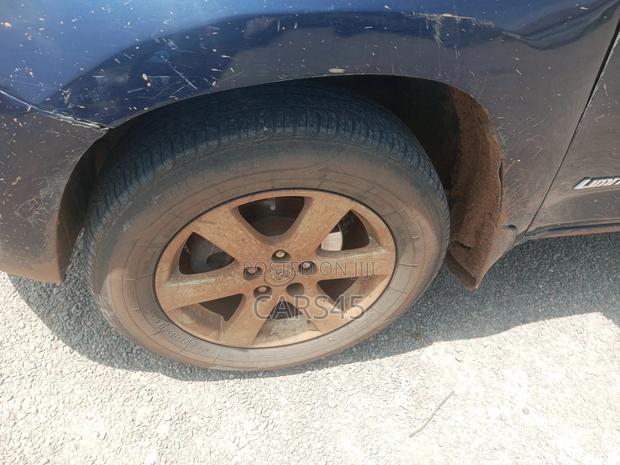 Toyota RAV4 2007 Blue