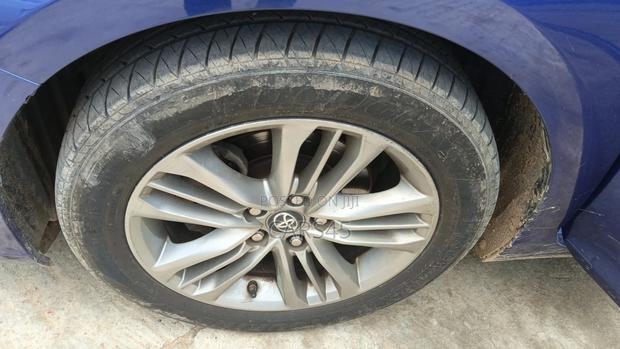 Toyota Camry 2016 Blue