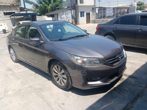 Honda Accord EX-L V-6 2dr Coupe FWD (3.5L 6cyl 6A) 2013 Gray