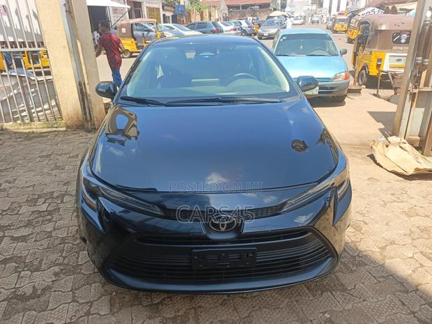 Toyota Corolla 2025 Black