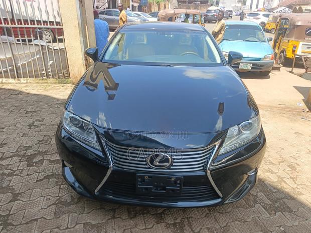 Lexus ES 2013 Black