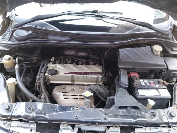 Mitsubishi Grandis 2004 Black