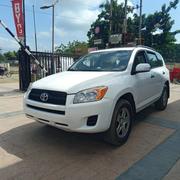 Toyota RAV4 2010 White for sale