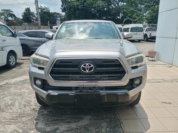 Toyota Tacoma 2016 Silver