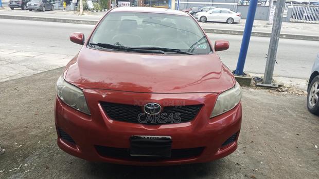 Toyota Corolla LE 4dr Sedan (1.8L 4cyl 4A) 2010 Red