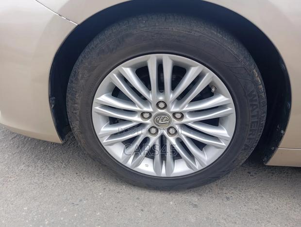 Lexus ES 350 FWD 2015 Gold