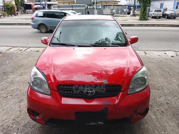 Toyota Matrix Hatchback AWD (1.8L 4cyl 4A) 2006 Red