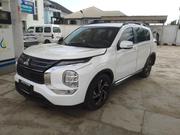 Mitsubishi Outlander 2012 White for sale