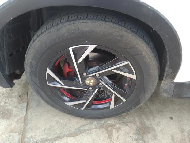 Mitsubishi Outlander 2012 White