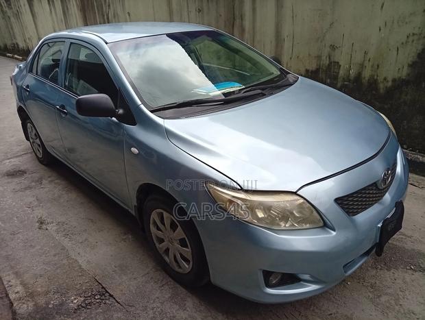 Toyota Corolla 2009 Silver