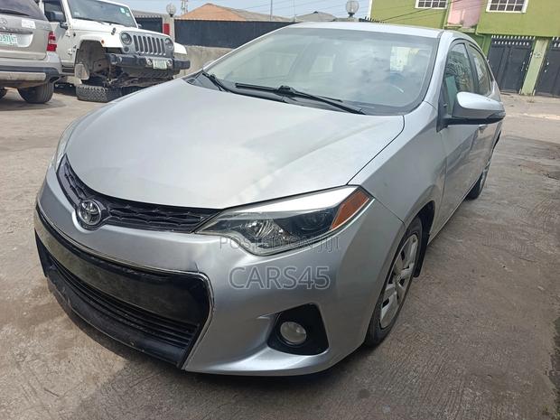 Toyota Corolla 2014 Silver