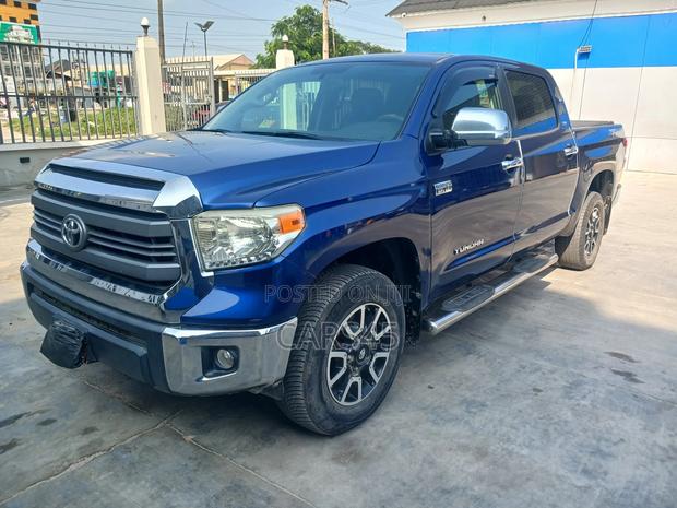 Toyota Tundra 2014 Blue