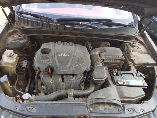 Hyundai Sonata 2012 Black