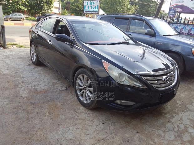 Hyundai Sonata 2012 Black
