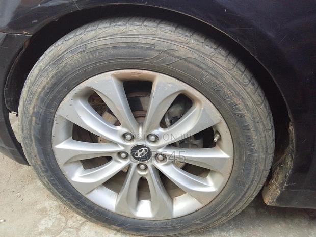Hyundai Sonata 2012 Black