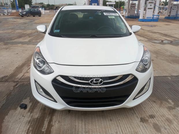Hyundai Elantra 2015 White