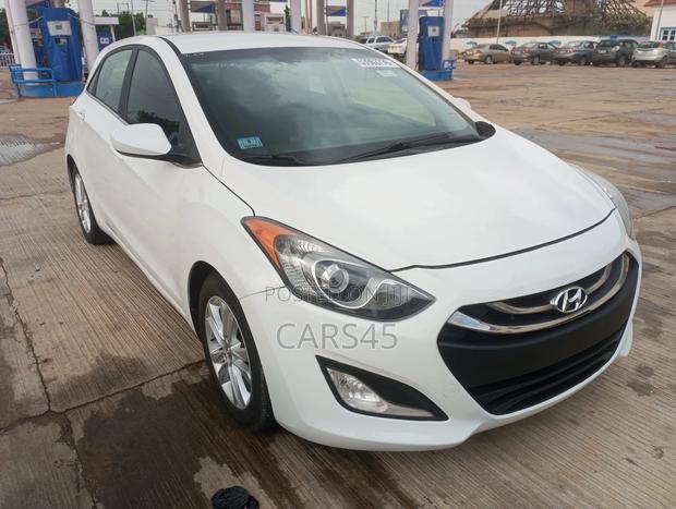 Hyundai Elantra 2015 White