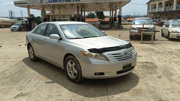 Toyota Camry LE 4dr Sedan (2.4L 4cyl 5A) 2007 Silver