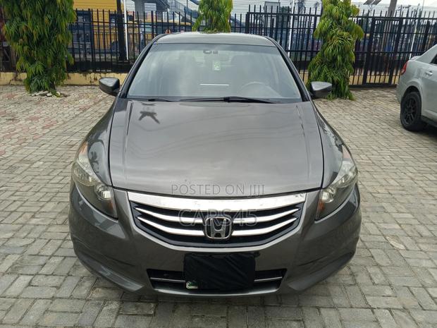 Honda Accord 2011 Gray