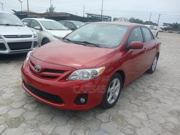 Toyota Corolla LE 4dr Sedan (1.8L 4cyl 4A) 2013 Red