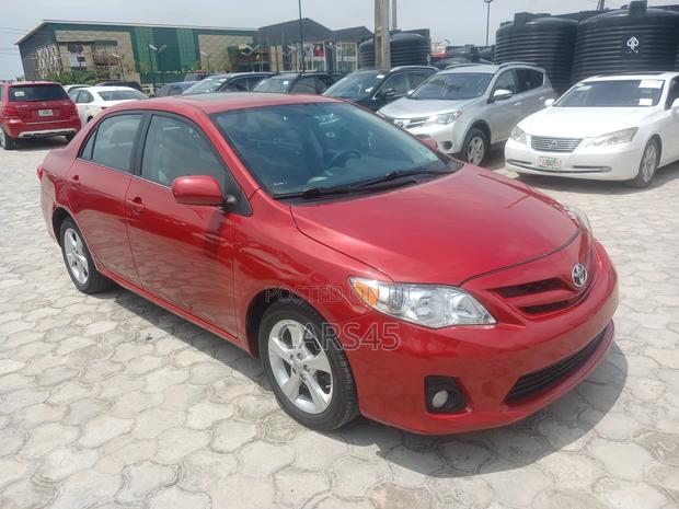 Toyota Corolla LE 4dr Sedan (1.8L 4cyl 4A) 2013 Red
