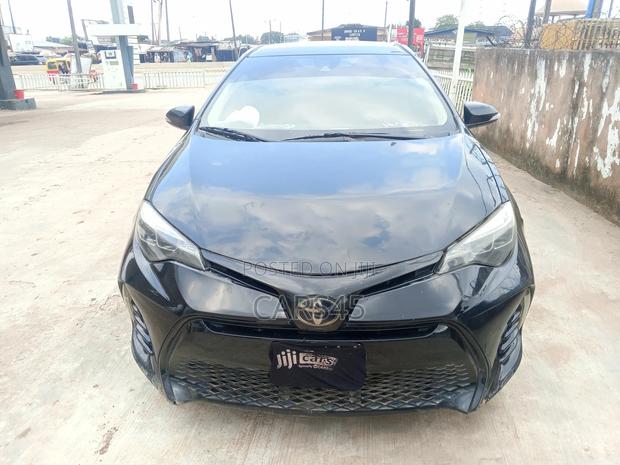 Toyota Corolla 2018 Black