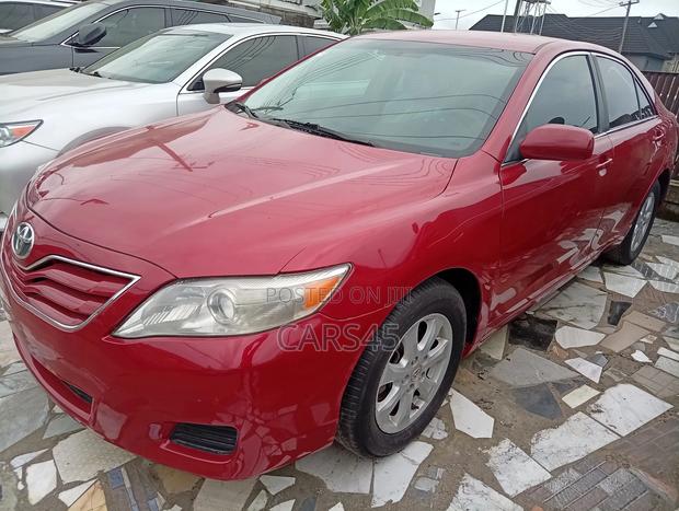 Toyota Camry 2011 Red