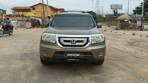 Honda Pilot 2010 Gold