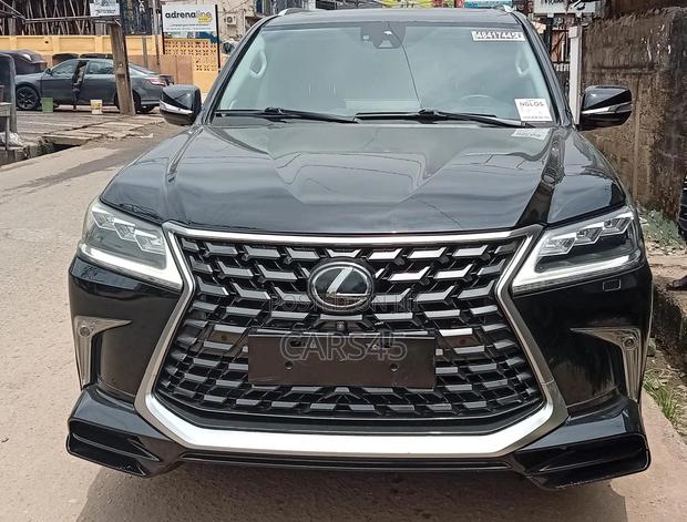 Lexus LX 570 AWD 2017 Black