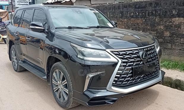 Lexus LX 570 AWD 2017 Black