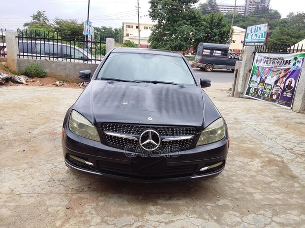 Mercedes-Benz C300 2010 Black